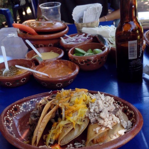 Tortas y Tacos Ahogados "Las Pacanda" Taco Place