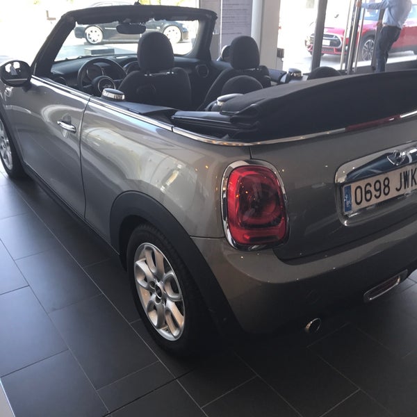 Movilnorte Car Dealership in Las Rozas de Madrid