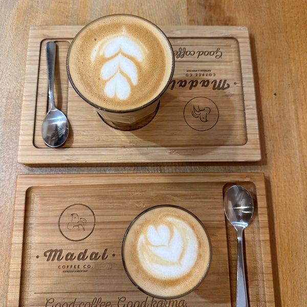 Foto scattata a Madal Cafe - Espresso &amp; Brew Bar da SeviL Ö. il 11/17/2023