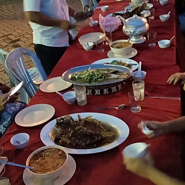 Restoran D Coral Ikan Bakar Istimewa Thai Seafood Kuala Selangor Selangor
