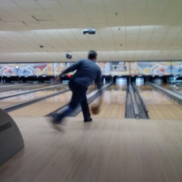 AMF Strike 'N Spare Lanes Bowling en Syracuse