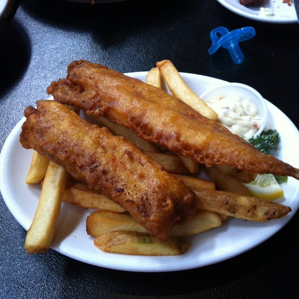 Foto tomada en JimmyC&#39;s Fish &amp; Chips  por Jeremy C. el 5/21/2013