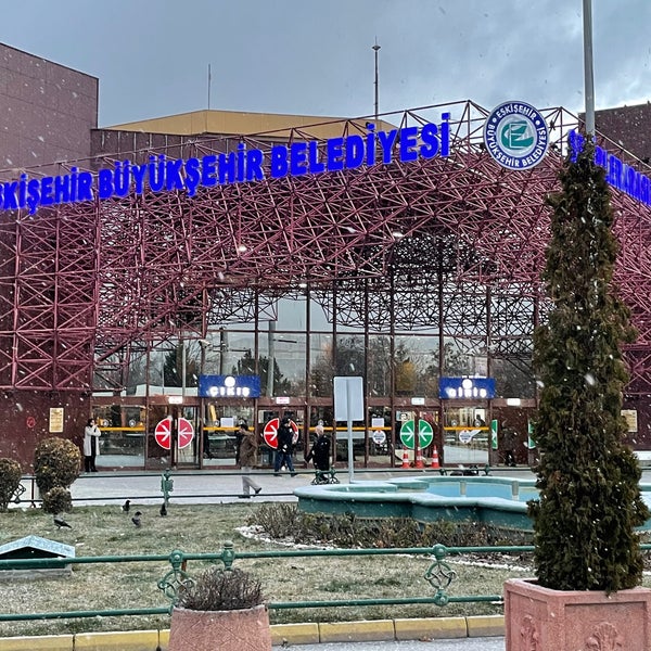 Foto tirada no(a) Eskişehir Şehirler Arası Otobüs Terminali por Tunay K. em 1/16/2022
