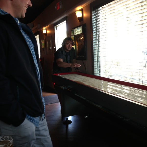 6/1/2014 tarihinde Kim H.ziyaretçi tarafından Longboards Restaurant &amp; Bar'de çekilen fotoğraf