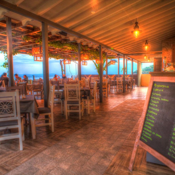 6/12/2015にKalamatianos Seafood RestaurantがKalamatianos Seafood Restaurantで撮った写真