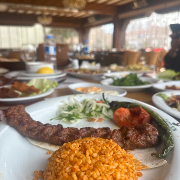Photo prise au Çamlıca Restaurant Malatya Mutfağı par Pınar P. le2/22/2024