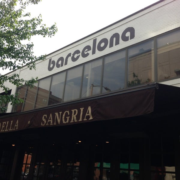 Barcelona Wine Bar Restaurant Downtown Stamford'da İspanyol Restoranı