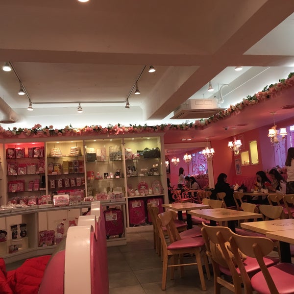 Hello kitty кафе москва. Ресторан хелло китти в питере. Hello kitty cafe лабиринт. Hello kitty кафе рязань. My hello kitty кафе.