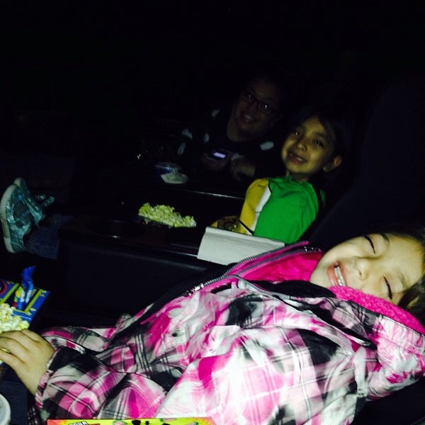 Fotos en Regal Dimond Center Cinemas Dimond Center 6 tips