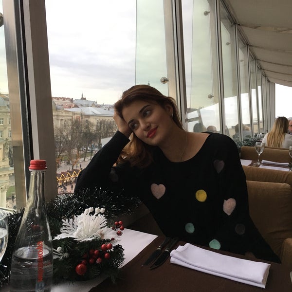 12/25/2017 tarihinde _anastasy_east_💎ziyaretçi tarafından Panorama Restaurant'de çekilen fotoğraf
