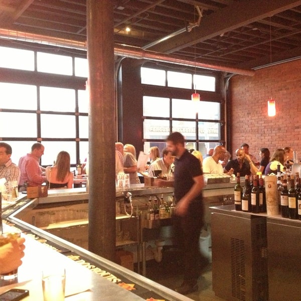 7/21/2013 tarihinde Lindsayziyaretçi tarafından Tappo Restaurant'de çekilen fotoğraf