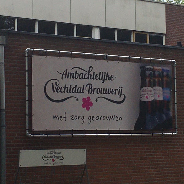 Foto diambil di Ambachtelijke Vechtdal Brouwerij oleh Jan P. pada 10/9/2019
