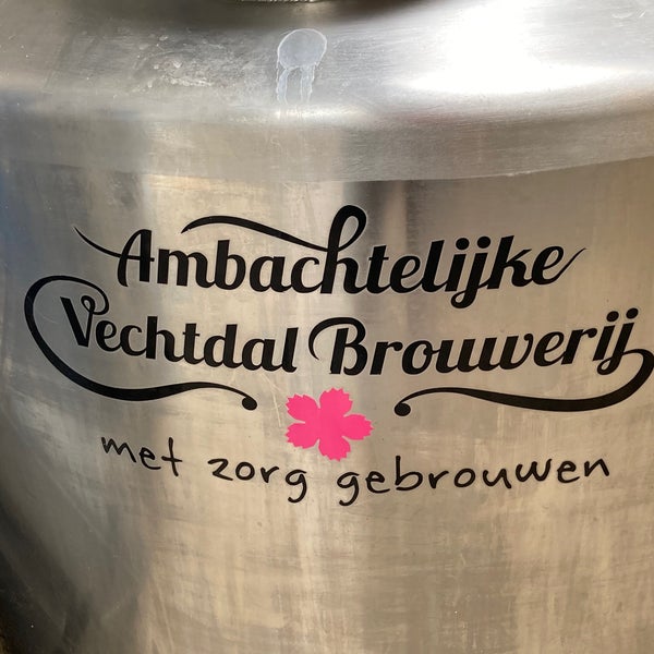 Foto diambil di Ambachtelijke Vechtdal Brouwerij oleh Jan P. pada 8/15/2020