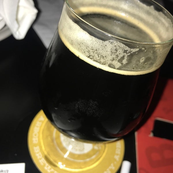 Foto scattata a Arbor Brewing Company da Gary P. il 2/2/2020