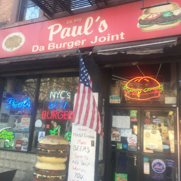 2/14/2017 tarihinde Jason A.ziyaretçi tarafından Paul&#39;s &quot;Da Burger Joint&quot;'de çekilen fotoğraf