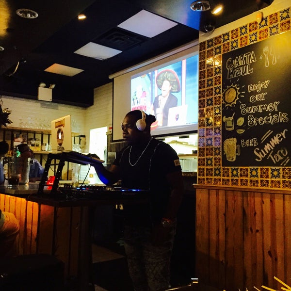 7/26/2015 tarihinde Alina G.ziyaretçi tarafından Carta Azul Taqueria &amp; Ceviche Bar'de çekilen fotoğraf