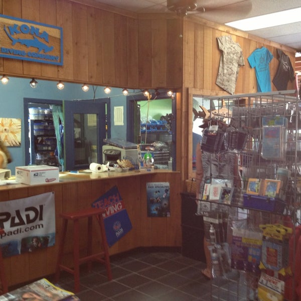 Kona Diving Company >> Kona Diving Company 74 5615 Luhia St Kona Diving Company >> Kona Diving Company 74 5615 Luhia St
