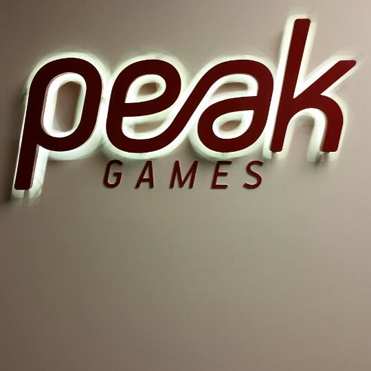 Foto tirada no(a) Peak Games por Erdal K. em 7/14/2014