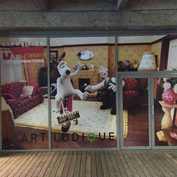 Снимок сделан в Art Ludique - Le Musée пользователем Laurent D. 8/14/2015