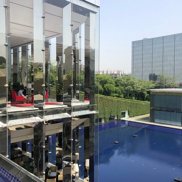 Mirror pool