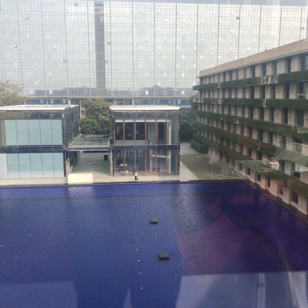 Mirror pool. Mirror pool
