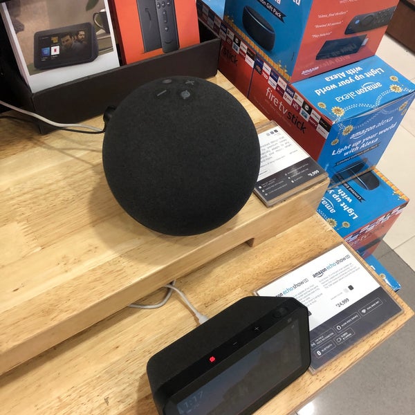 Croma Zip - Electronics Store in Tardeo