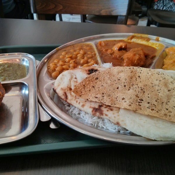 Foto tomada en Thali Cuisine Indienne  por Anand M. el 5/8/2014