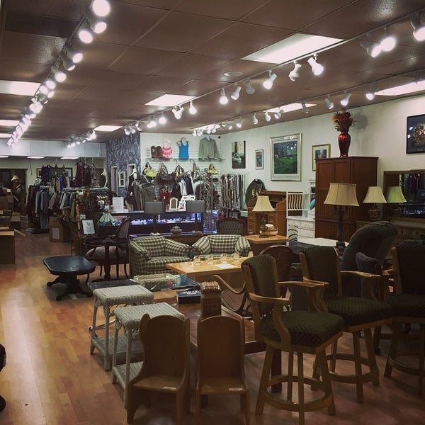 Photo taken at New 2 U Consignment by Tim M. on 3/15/2015