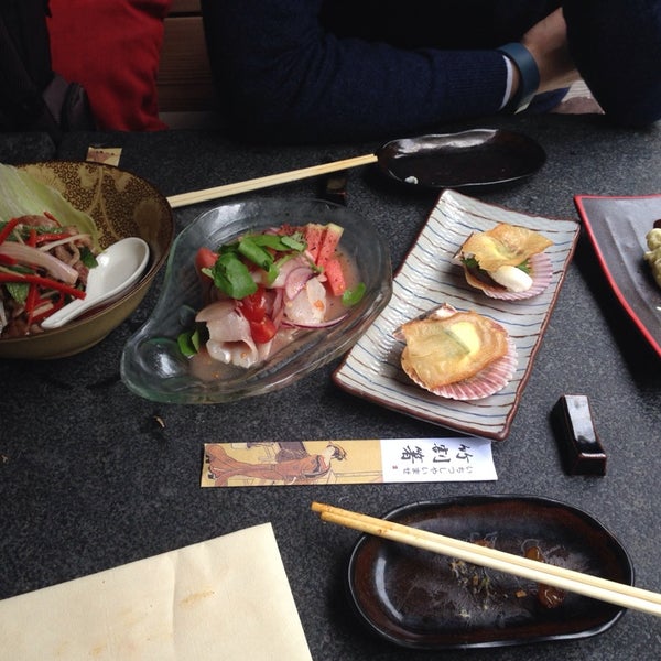 Das Foto wurde bei Mochi Restaurant von Eunice K. am 10/16/2014 aufgenommen