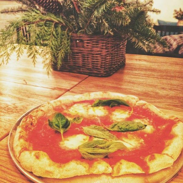 1/3/2018 tarihinde Hispidaziyaretçi tarafından Pizza Pazza'de çekilen fotoğraf
