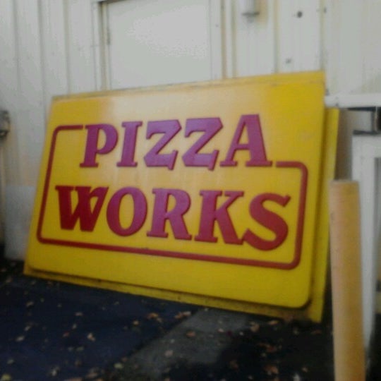 Pizza Works 433 N Main St
