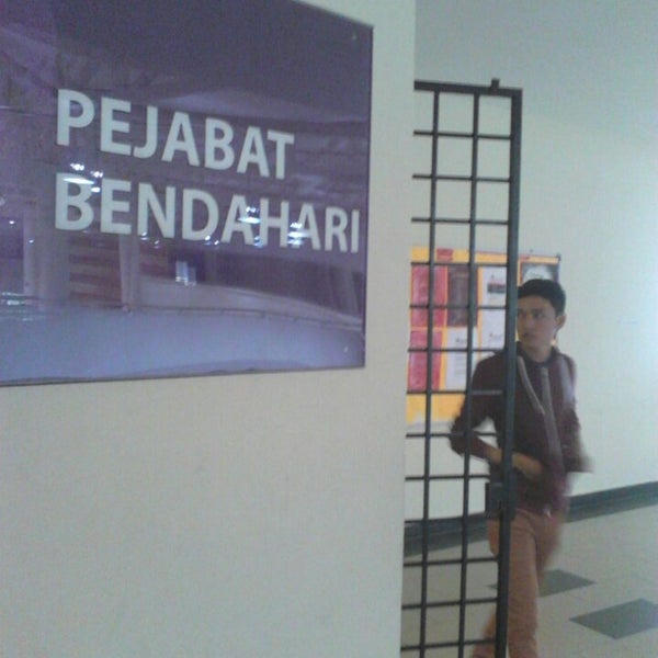Photos At Pejabat Bendahari Uitm Puncak Alam Bank In Selangor