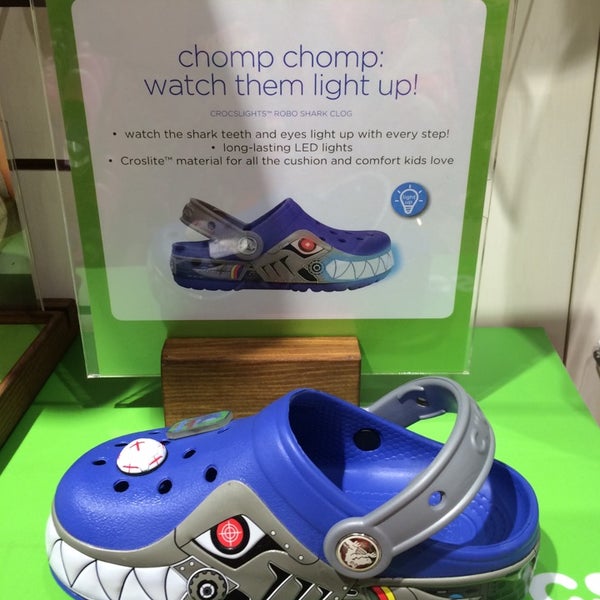 crocs aeon tebrau city