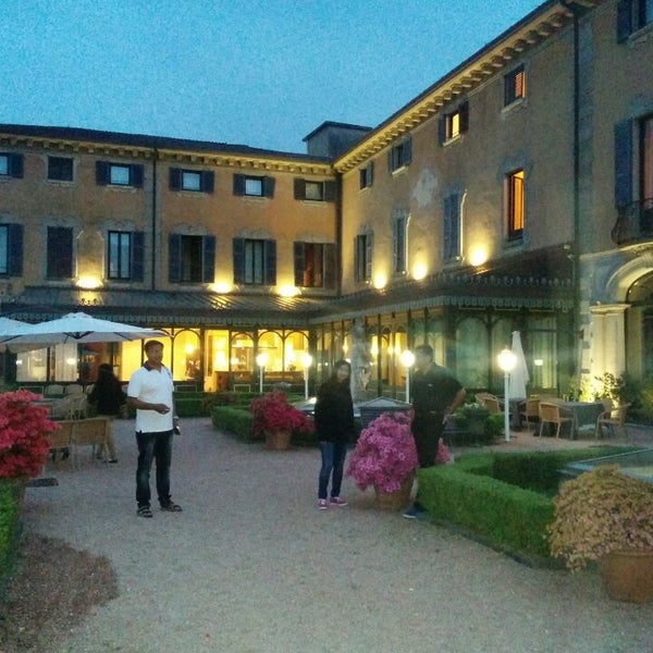 Foto scattata a Villa Porro Porelli da grishma d. il 5/14/2015