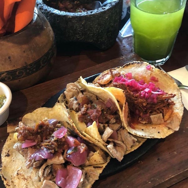 Foto tomada en HABANEROS  Cocina Yucateca y Mariscos  por Dania R. el 5/4/2019