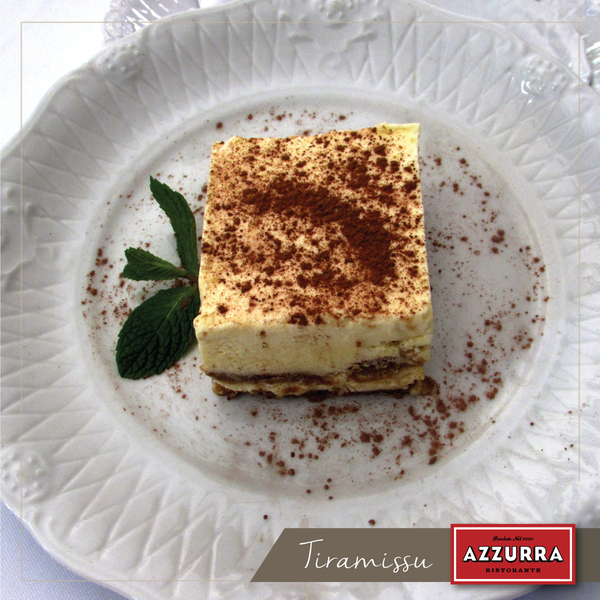 Impossível resistir ao nosso maravilhoso Turamissu. Pavê de queijo mascarpone com biscoitos champagne banhados ao licor de café. Hummm