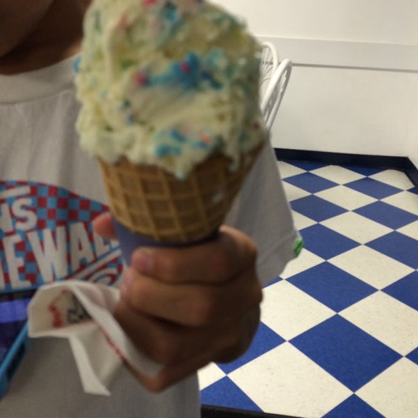8/24/2014にGabe R.がHandel&#39;s Homemade Ice Cream &amp; Yogurtで撮った写真