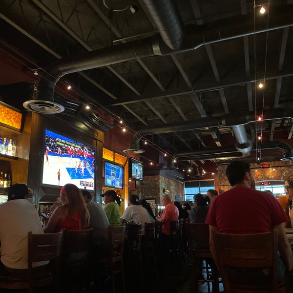 Photo taken at BJ&#39;s Restaurant &amp; Brewhouse by Gabe R. on 6/21/2021