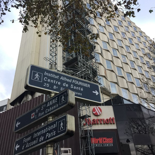 11/21/2016 tarihinde Gabe R.ziyaretçi tarafından Paris Marriott Rive Gauche Hotel &amp; Conference Center'de çekilen fotoğraf