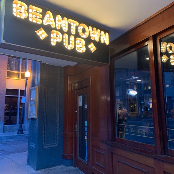 1/12/2019 tarihinde Gabe R.ziyaretçi tarafından Beantown Pub'de çekilen fotoğraf