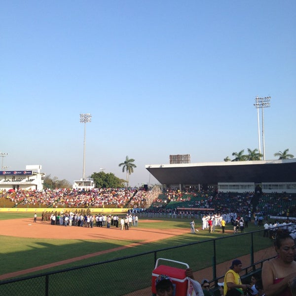 Fotos en Parque de Béisbol Centenario del 27 de Febrero Villahermosa, Tabasco