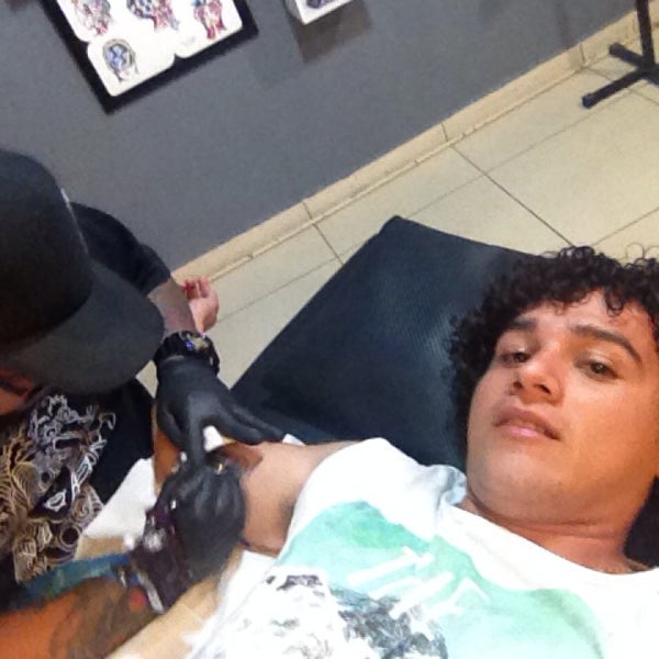 4/24/2014에 Osvaldo H.님이 Superfly tatuajes에서 찍은 사진