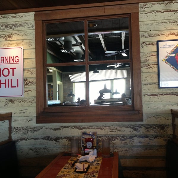Photo taken at Chili&#39;s Grill &amp; Bar by Jennifer B. on 6/22/2013