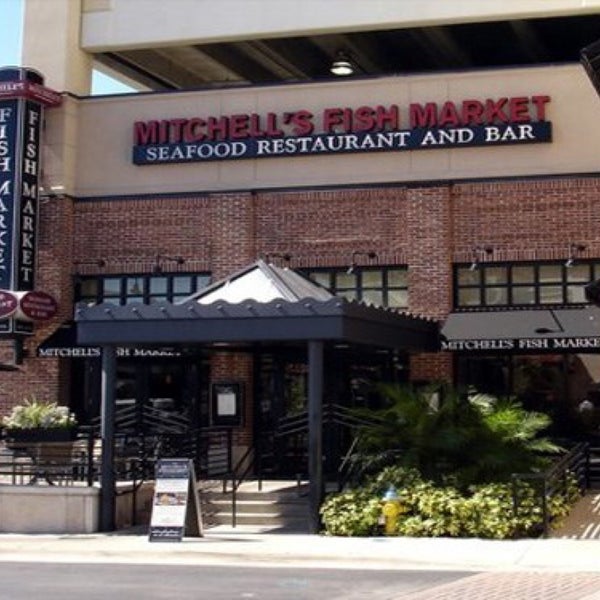 Photos at Mitchell's Fish Market 65 tips from 2353 visitors