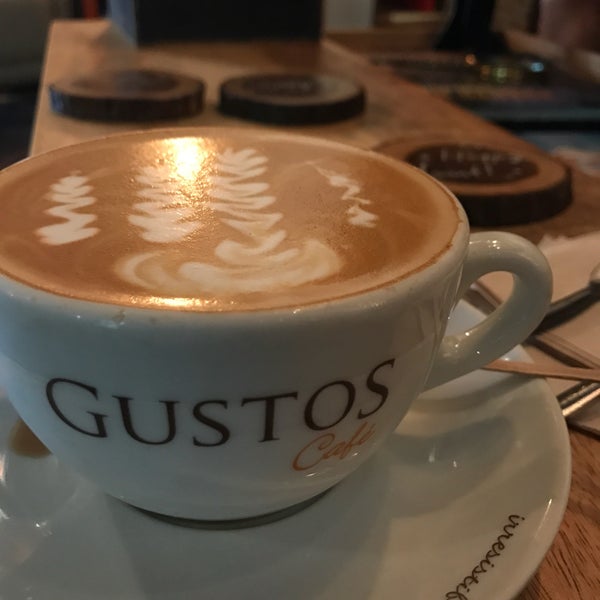 Photo taken at Gustos Coffee Co. by Willo G. on 1/5/2017