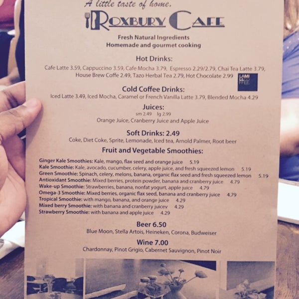 8/21/2015にDre D.がRoxbury Cafeで撮った写真