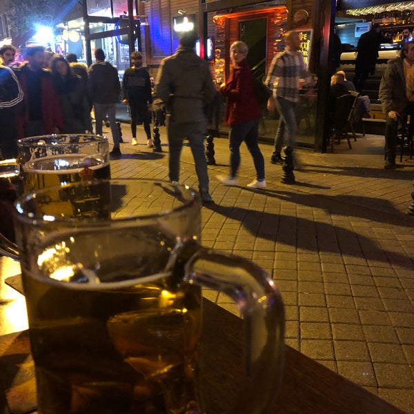 Foto scattata a Zincir Bar da Mubeccel C. il 12/14/2019