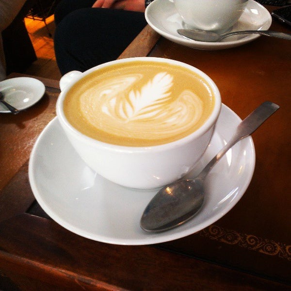 3/19/2013にNick D.がBlue Ox Coffee Companyで撮った写真