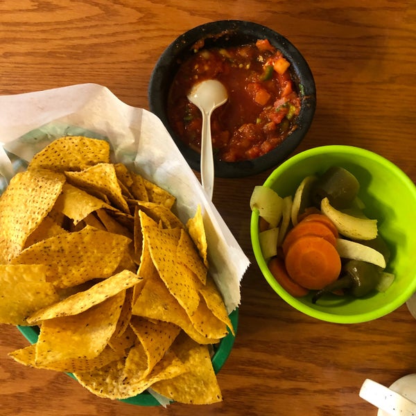 Taqueria El Cabrito Restaurant Walker's Point 17 tips from 285 visitors