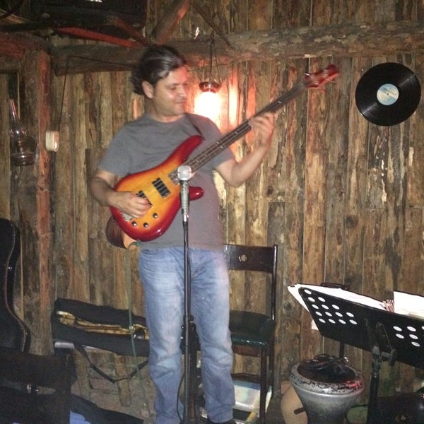 Photo taken at Çello Cafe &amp; Bar by Kenan Y. on 6/14/2014